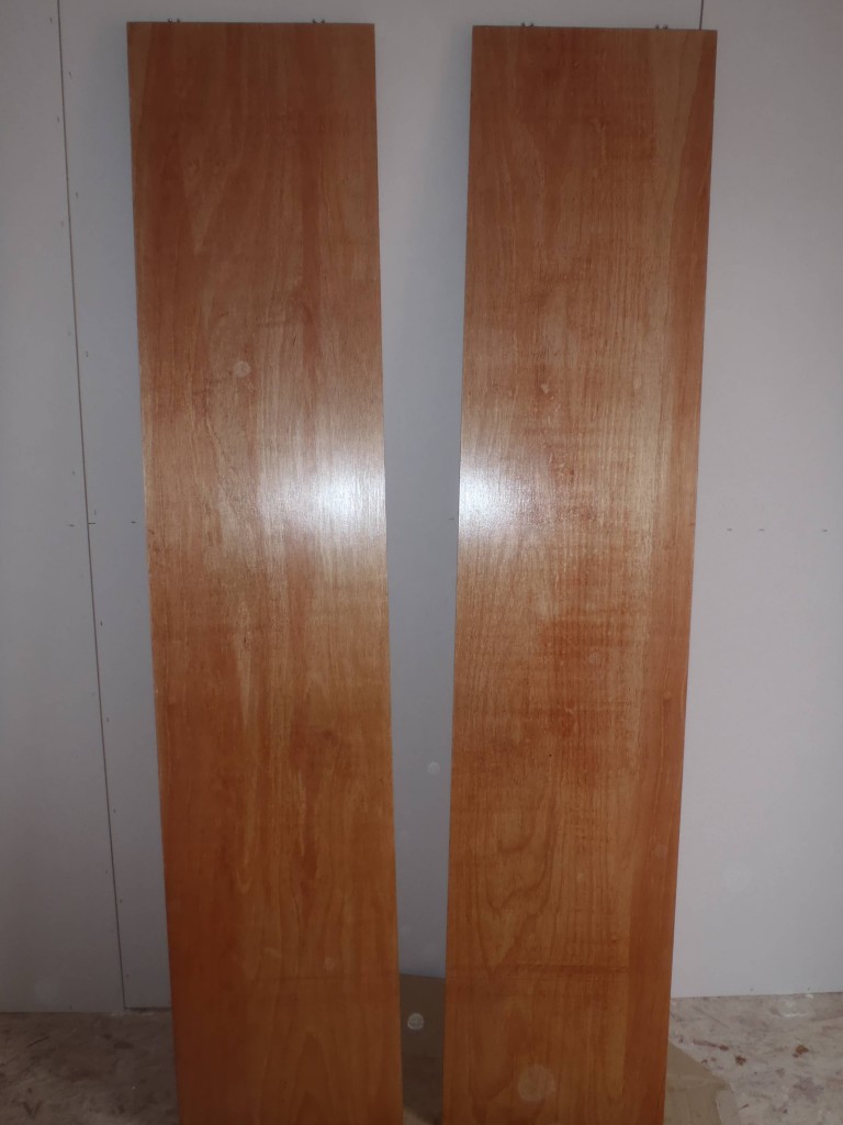 WC sliding doors varnished