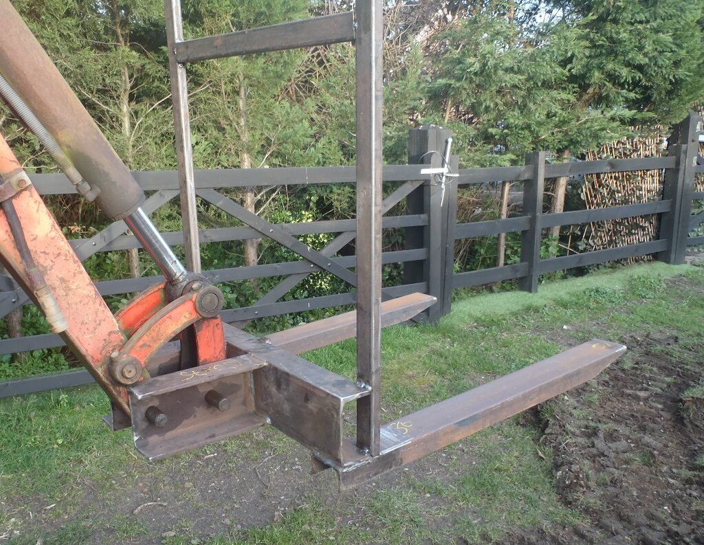 Pallet Fork Attachment for our Mini-Digger