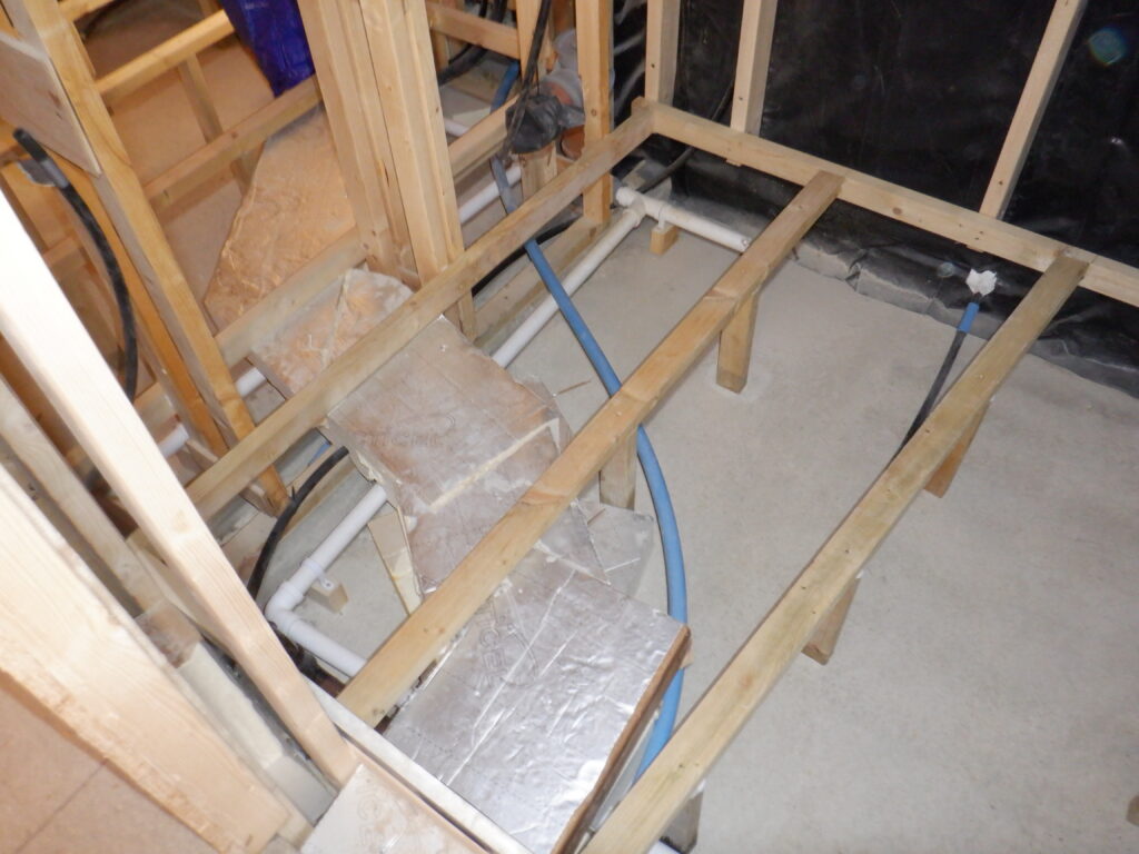 Ensuite 2 floor framing (1)