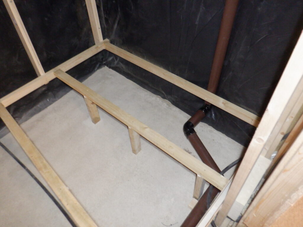 Ensuite 2 floor framing (2)