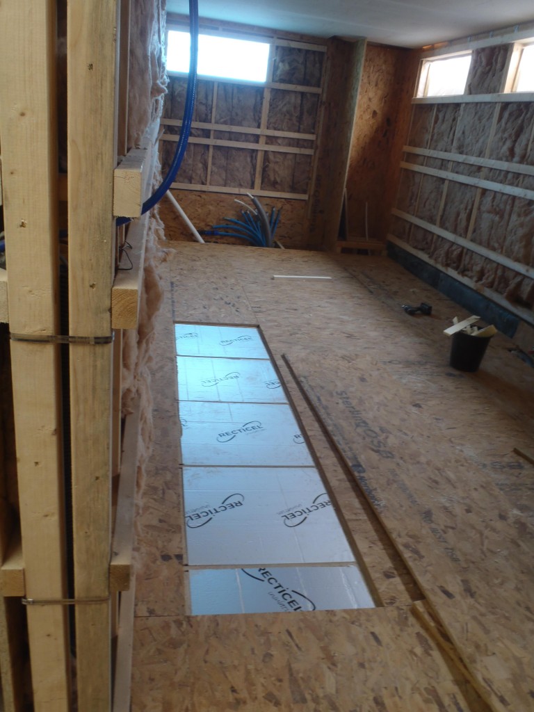 Garden room floor insulation
